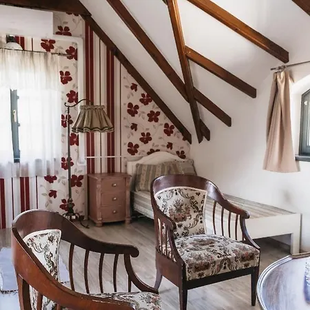 Cselling Udvarhaz Guest house Revfulop
