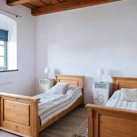 Cselling Udvarház Pensión 3*
